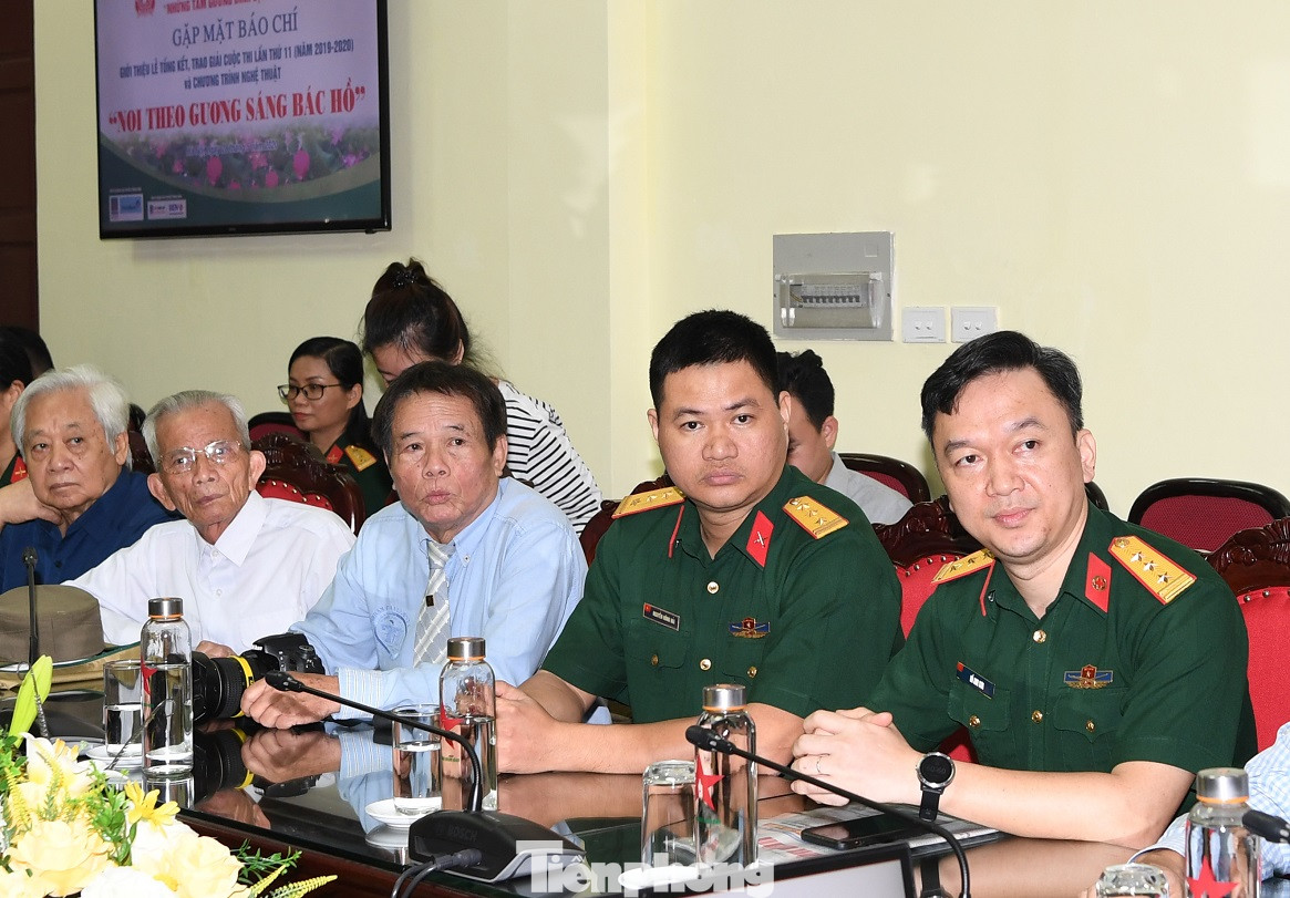 Lan tỏa ‘Những tấm gương bình dị mà cao quý’ ảnh 2