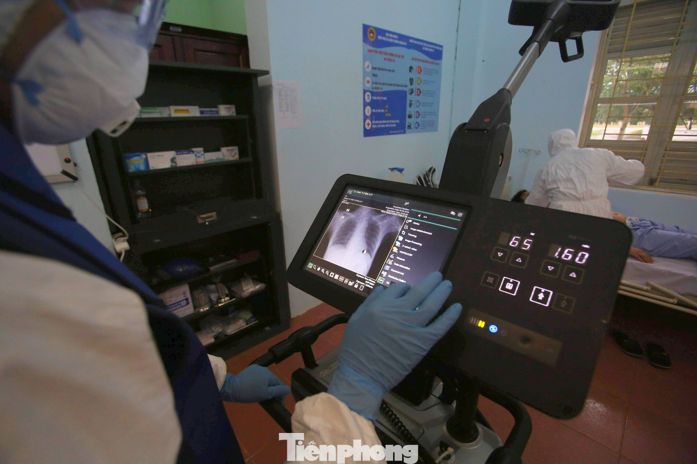 Cận cảnh Bệnh viện dã chiến truyền nhiễm số 1 thực hành chống Covid-19 ảnh 7