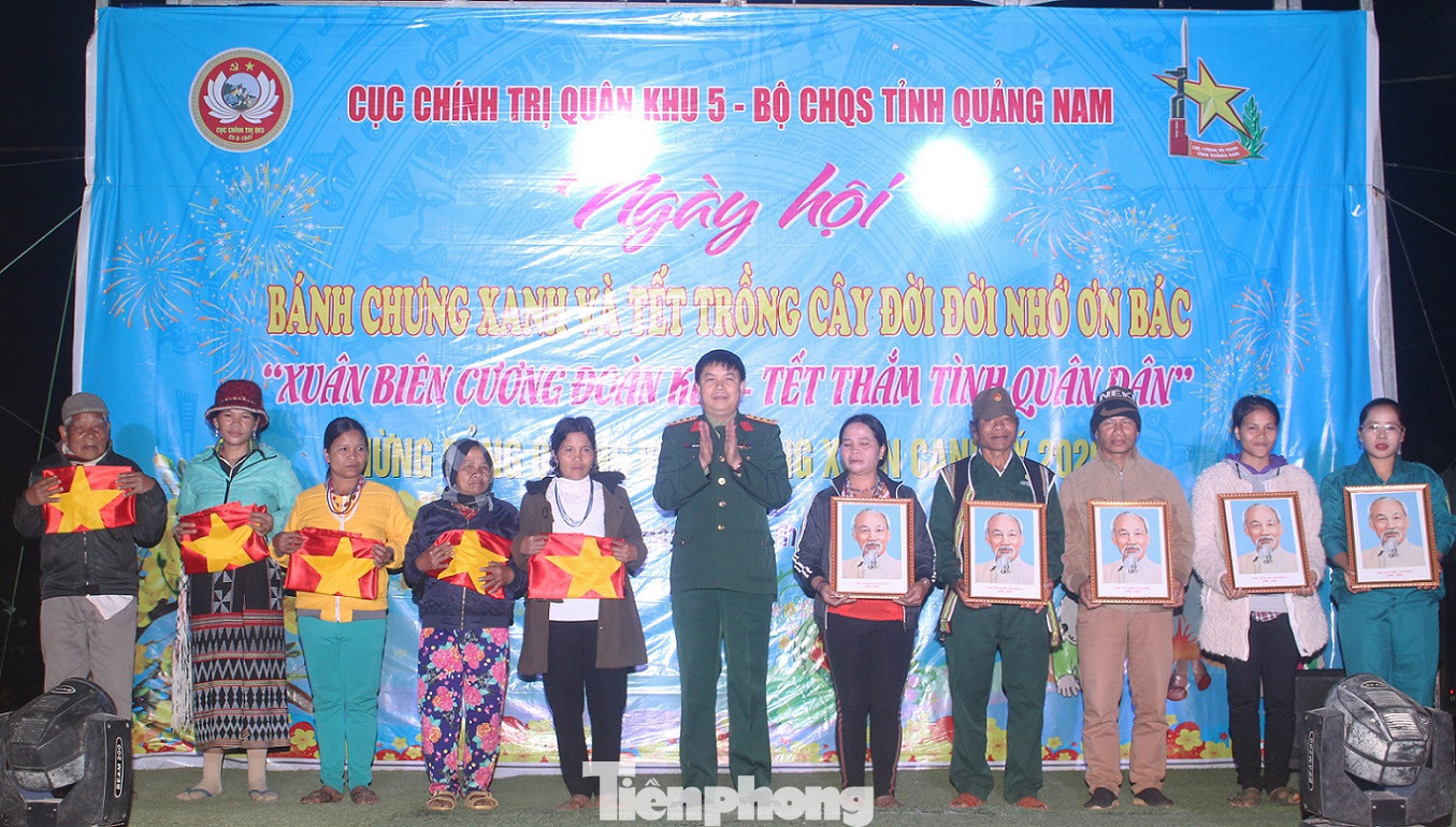 Rộn ràng ‘Xuân đoàn kết - Tết quân dân’ ảnh 2