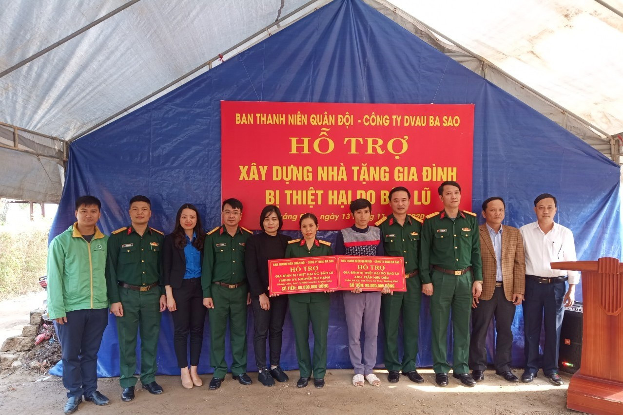 Tuổi trẻ Quân đội hướng về miền Trung ảnh 1