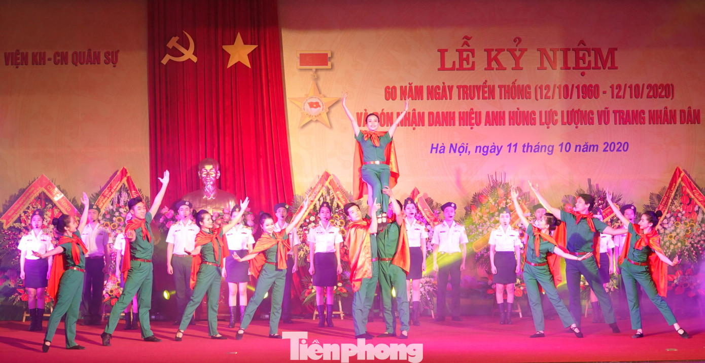 Trao tặng danh hiệu Anh hùng cho Viện Khoa học và Công nghệ quân sự ảnh 3