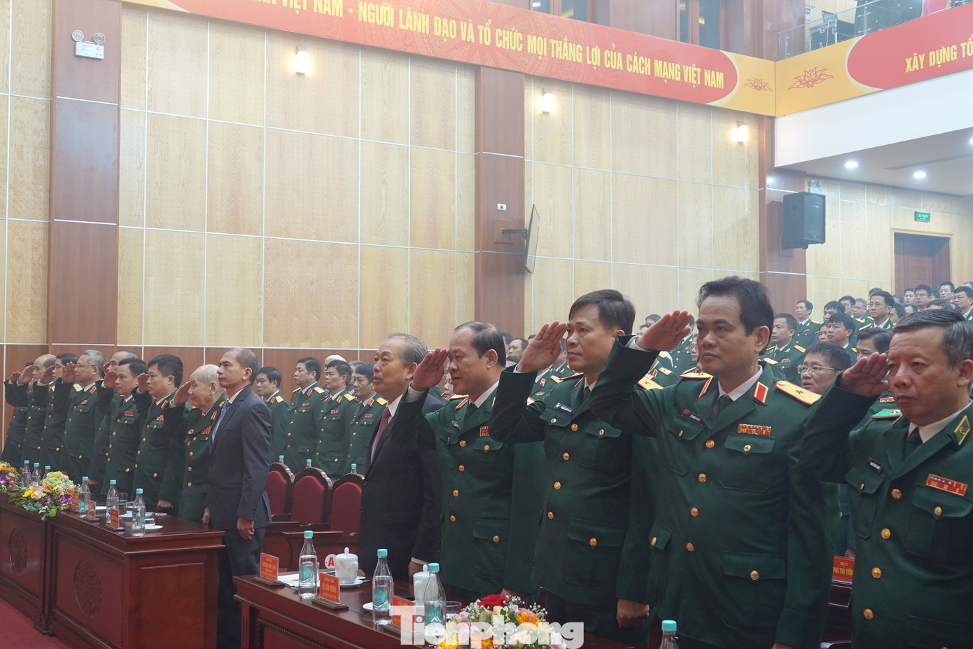 Trao tặng danh hiệu Anh hùng cho Viện Khoa học và Công nghệ quân sự ảnh 1