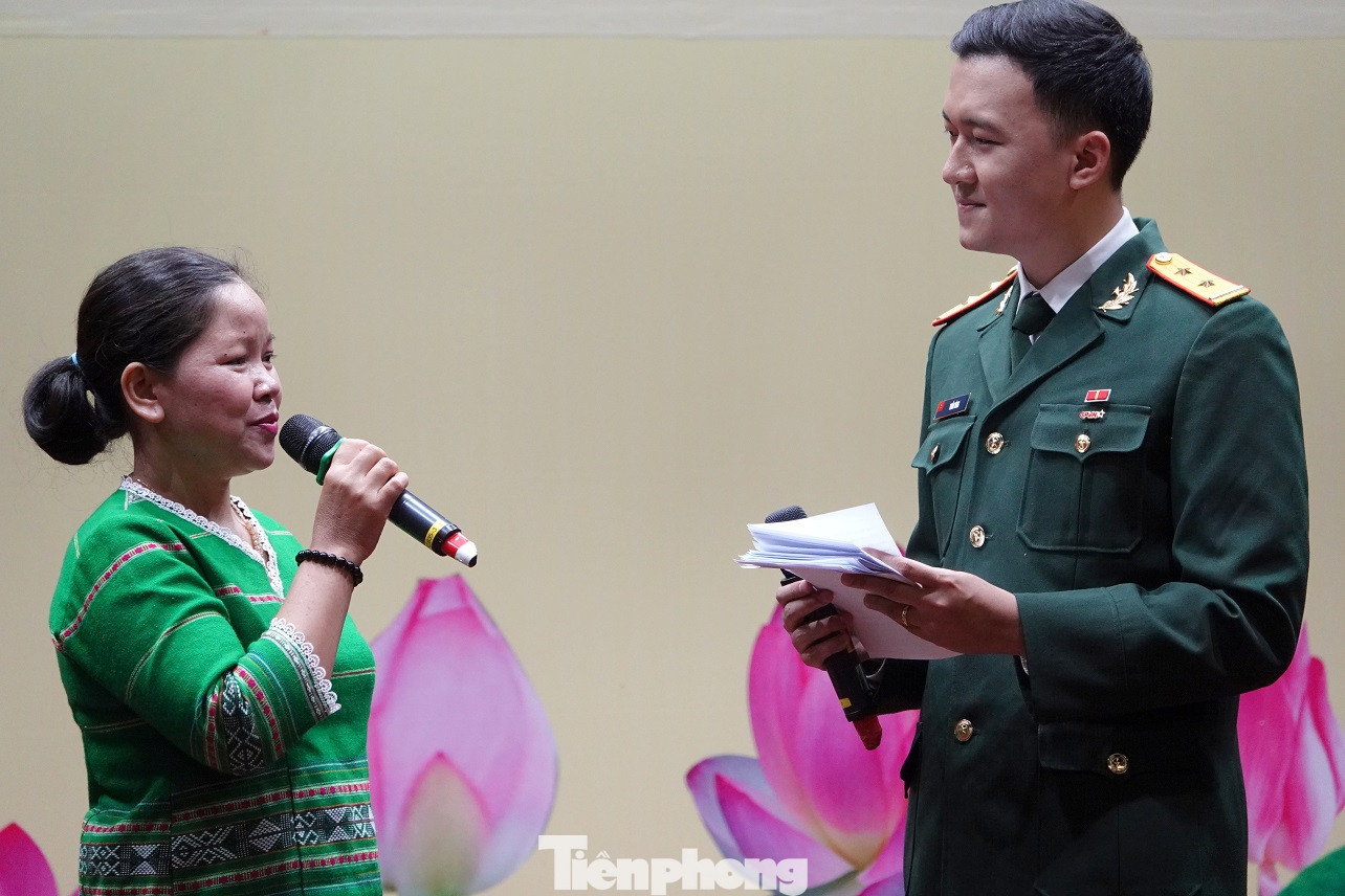 Gặp mặt 92 điển hình dự Đại hội Thi đua Quyết thắng toàn quân ảnh 4