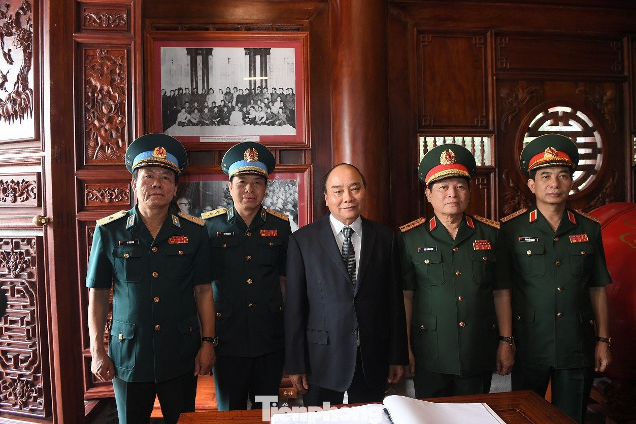 Thủ tướng Nguyễn Xuân Phúc: Chiến thắng 30/4/1975 là thắng lợi vĩ đại ảnh 2