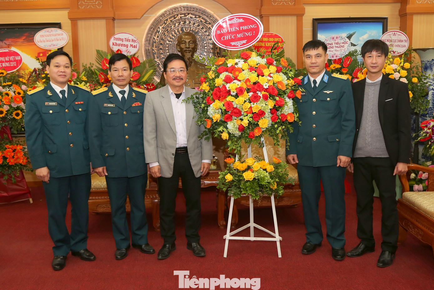 Tiền Phong luôn đồng hành cùng người lính trên mọi miền Tổ quốc ảnh 1