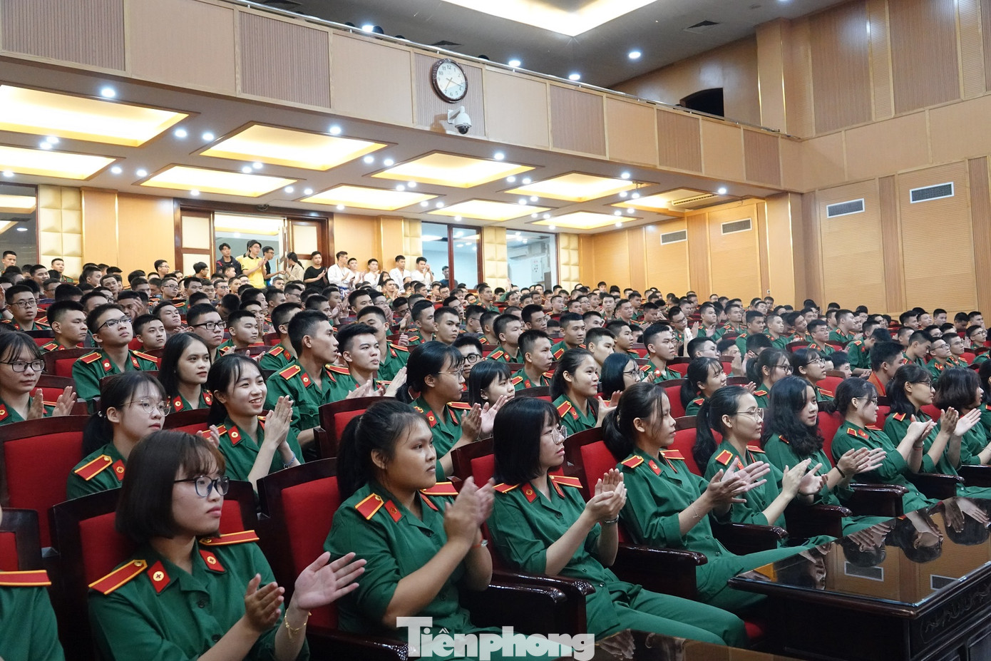 Tưng bừng gala đón 418 tân học viên Học viện Quân y ảnh 6
