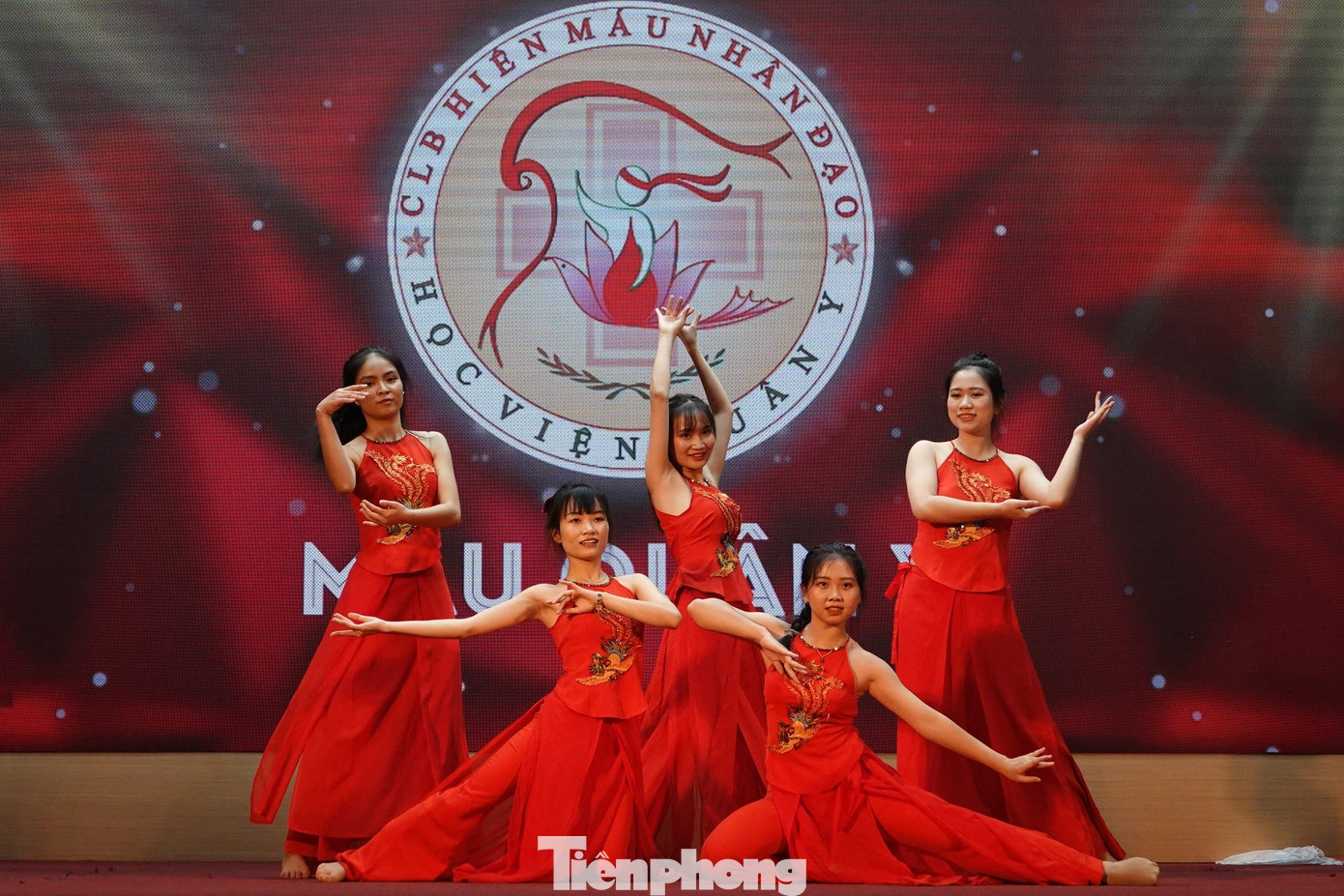 Tưng bừng gala đón 418 tân học viên Học viện Quân y ảnh 5