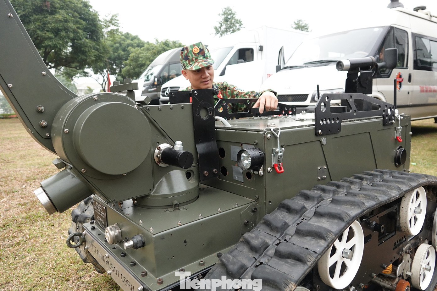 Bộ đội Hóa học tẩy trùng, vệ sinh môi trường hơn 3,8 triệu m2 ảnh 5