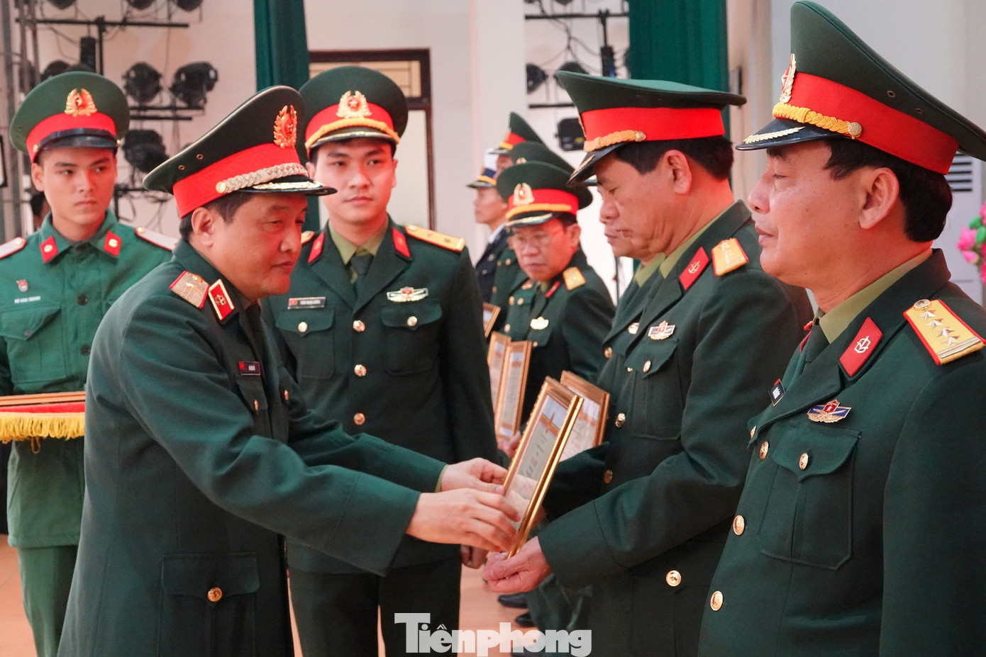 Bộ đội Hóa học tẩy trùng, vệ sinh môi trường hơn 3,8 triệu m2 ảnh 2