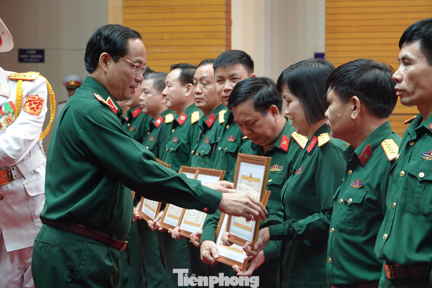 Quân đội tuyên dương điển hình vì sự tiến bộ của phụ nữ và bình đẳng giới ảnh 5