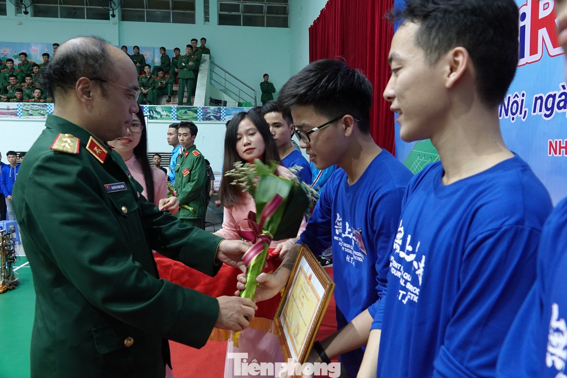 Lửa thần 309 vô địch chung kết Mini Robocon 2019 ảnh 1