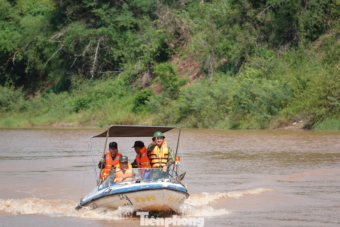  Biên phòng Quảng Trị dãi nắng dầm mưa chặn đại dịch ảnh 3
