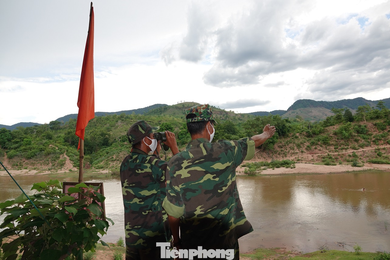  Biên phòng Quảng Trị dãi nắng dầm mưa chặn đại dịch ảnh 6