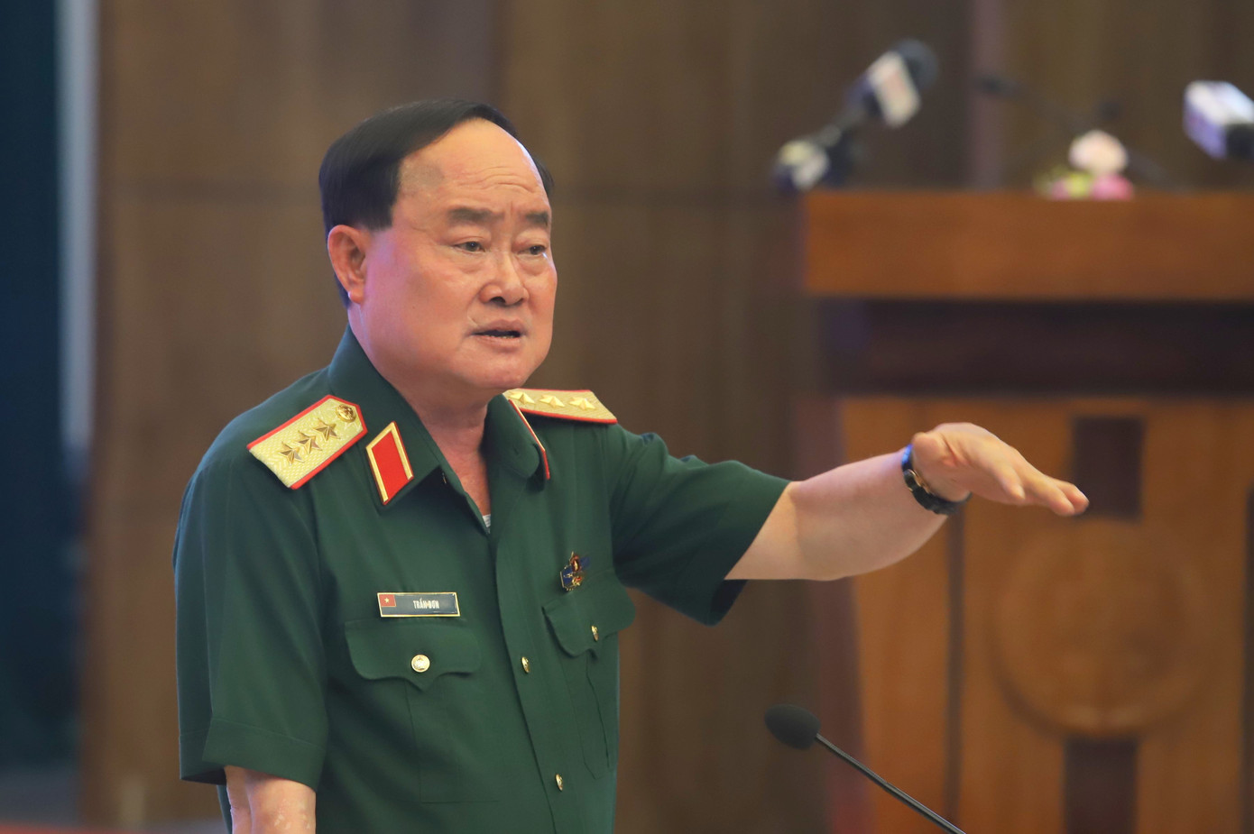 Thượng tướng Trần Đơn: Thay quân luân phiên để chống đại dịch COVID-19 ảnh 2