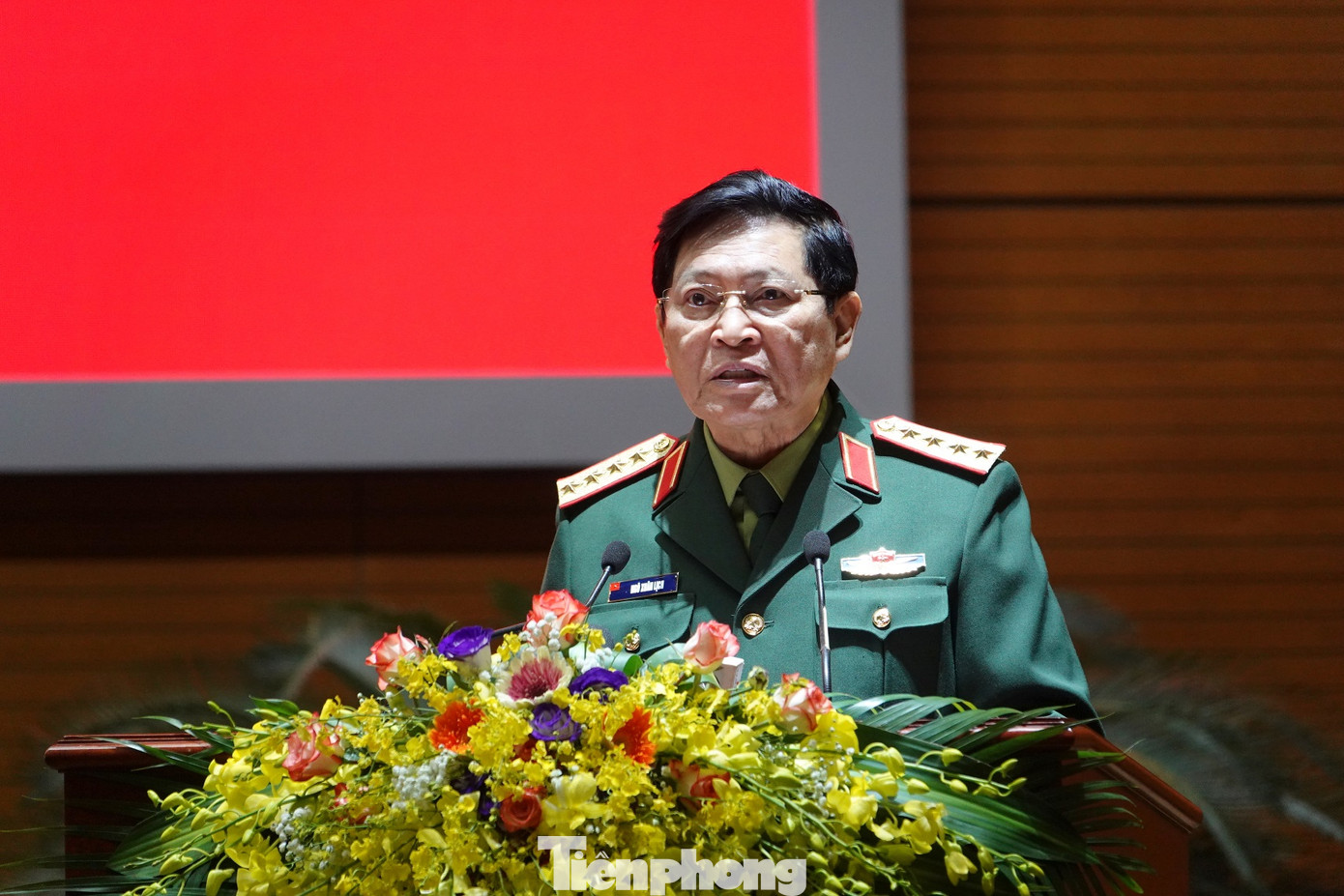 Quân đội đón nhận Huân chương Bảo vệ Tổ quốc hạng Nhất ảnh 2