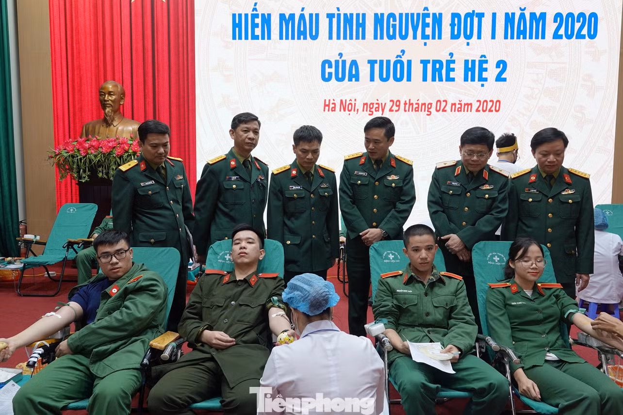 Hơn 500 ĐVTN Học viện Quân y hiến máu cứu người ảnh 6
