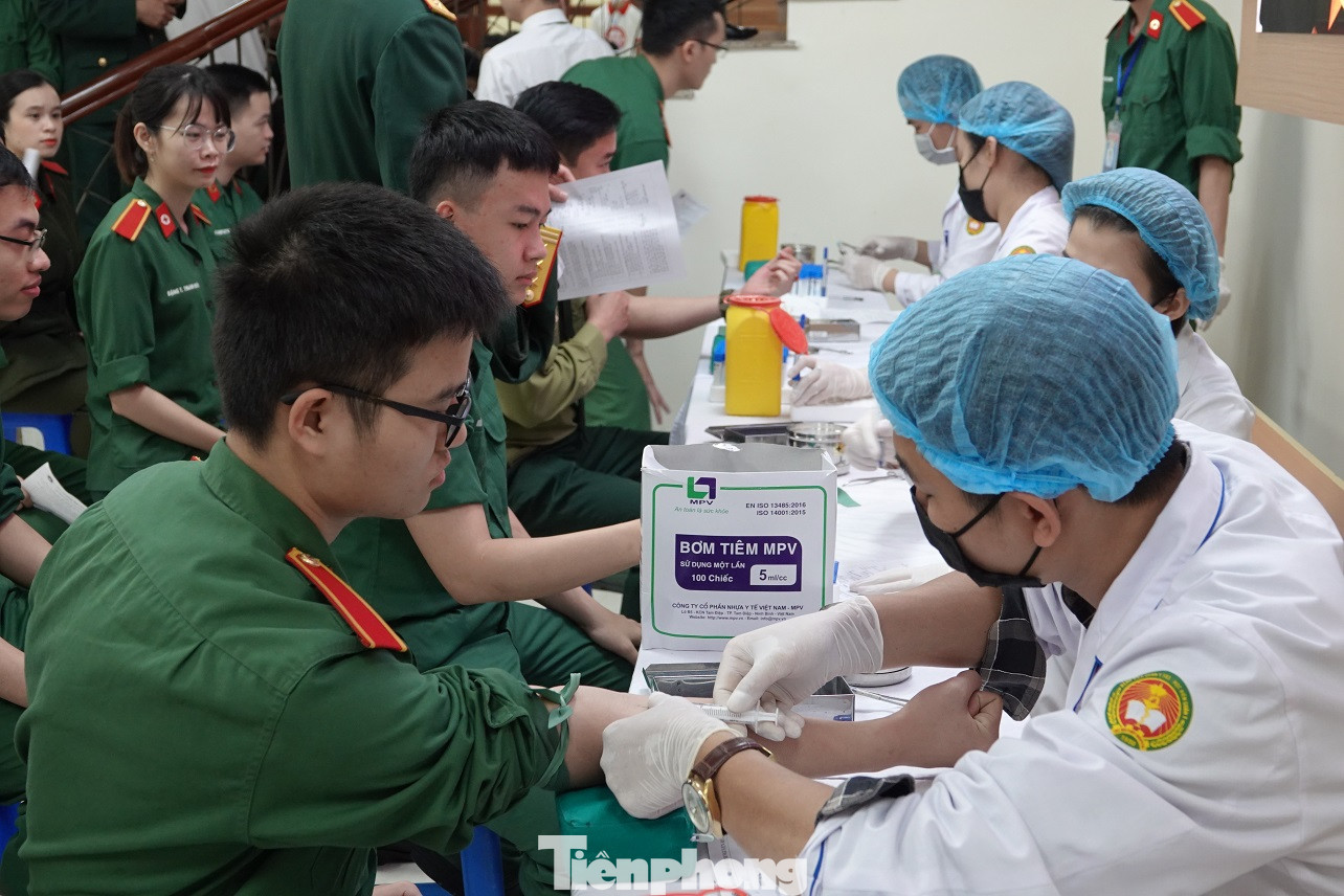 Hơn 500 ĐVTN Học viện Quân y hiến máu cứu người ảnh 8