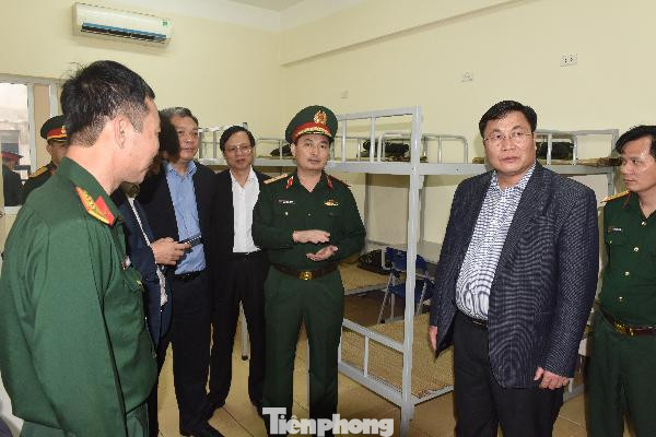 Thiếu tướng Nguyễn Quốc Duyệt: Phải cưỡng chế một số người về khu cách ly ảnh 1