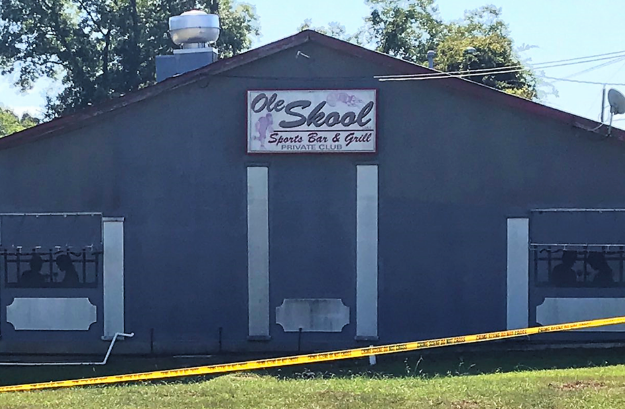 Trúng 16 phát đạn vẫn đi bộ vào bệnh viện xin cấp cứu ảnh 3 Trúng 16 phát đạn vẫn đi bộ vào bệnh viện xin cấp cứu ảnh 3