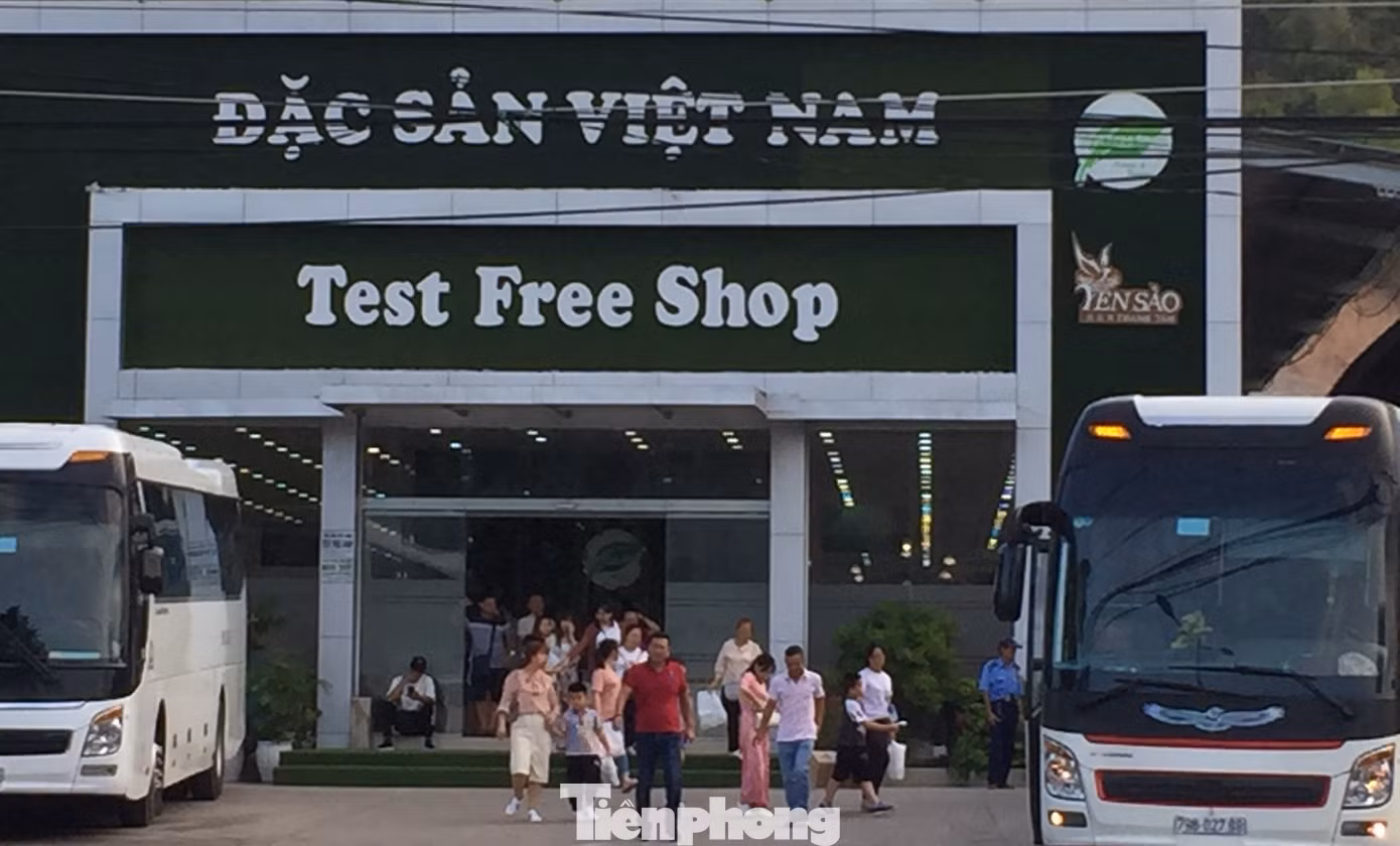 Cận cảnh chuỗi cửa hàng ở Nha Trang xây trái phép chuyên đón khách Trung Quốc ảnh 2