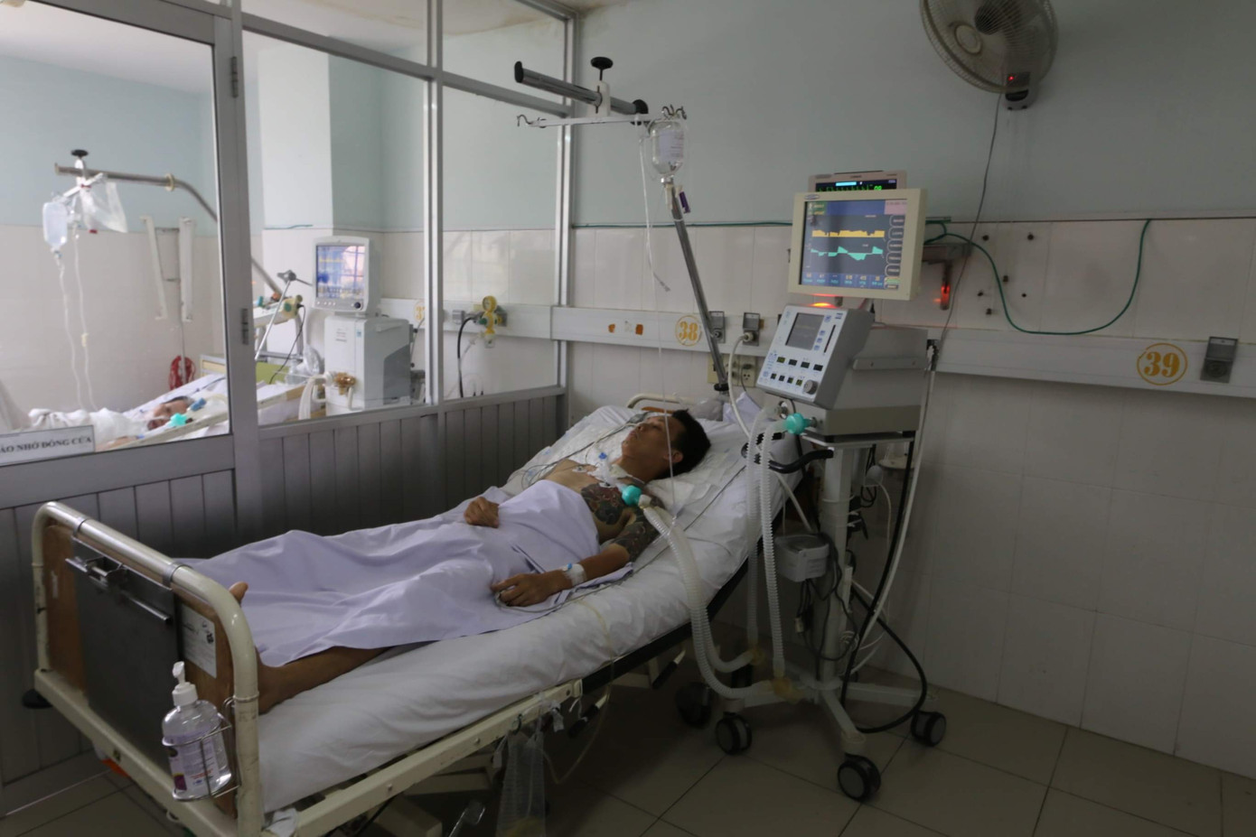 Khánh Hoà: 2 vợ chồng ngộ độc pate Minh Chay phải nhập viện ảnh 1