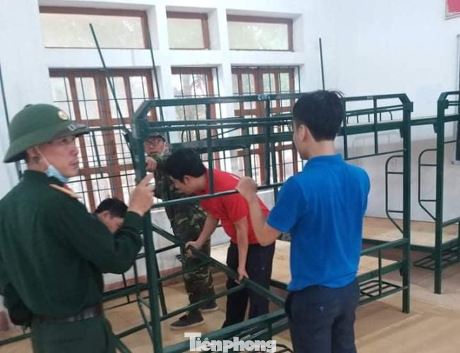 Tuổi trẻ khu vực biên giới dọn khu cách ly đón kiều bào ảnh 3