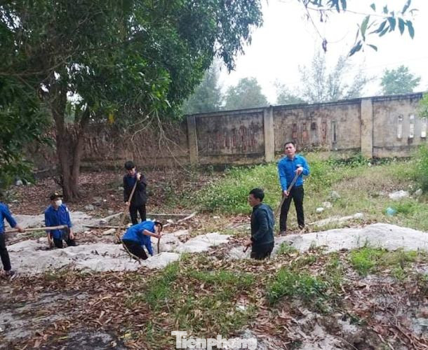 Tuổi trẻ khu vực biên giới dọn khu cách ly đón kiều bào ảnh 7