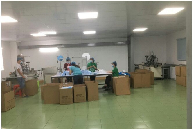 Phát hiện công ty người nước ngoài sản xuất khẩu trang dỏm ảnh 1