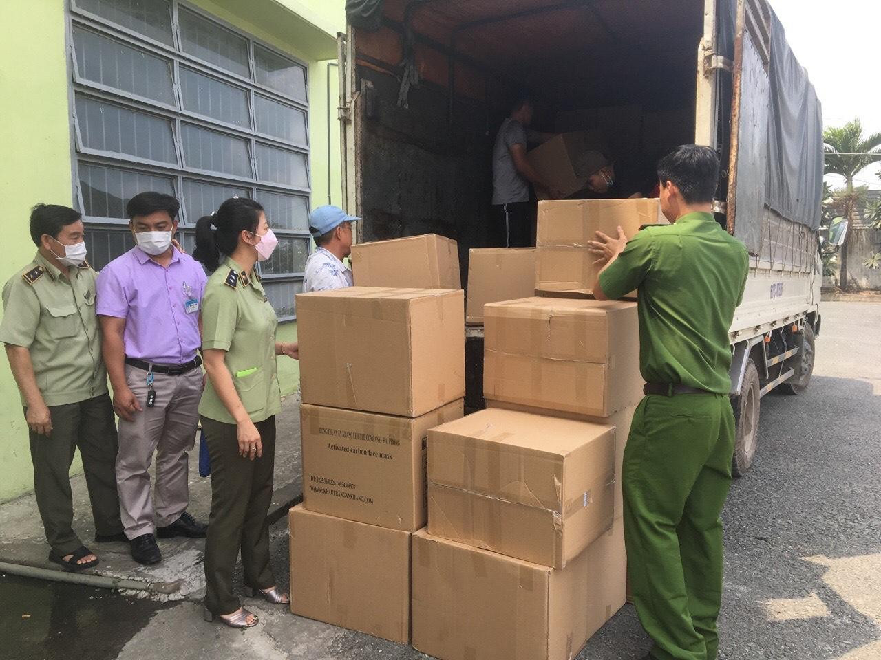 Phát hiện công ty người nước ngoài sản xuất khẩu trang dỏm ảnh 2