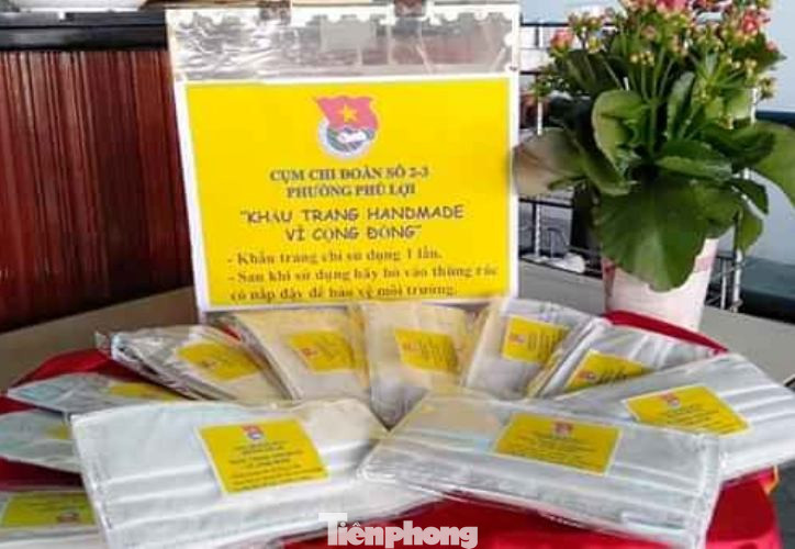 Tuổi trẻ Bình Dương sáng tạo giúp dân chống dịch Covid-19 ảnh 3