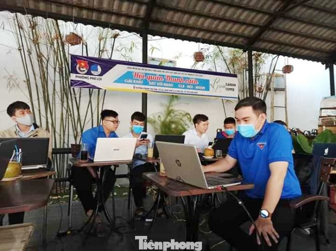 Tuổi trẻ Bình Dương sáng tạo giúp dân chống dịch Covid-19 ảnh 4