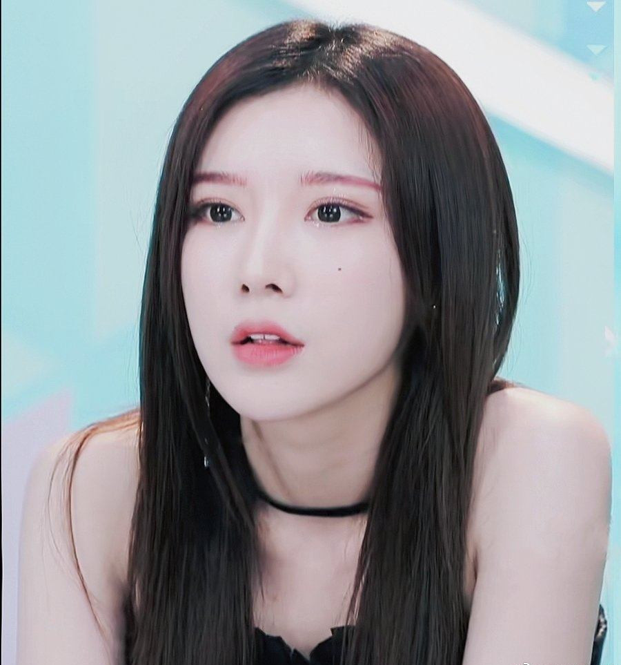 Khi thực tập sinh “Thanh Xuân Có Bạn 2” thành bạn cùng lớp, bạn muốn ngồi cùng bàn với ai? ảnh 25