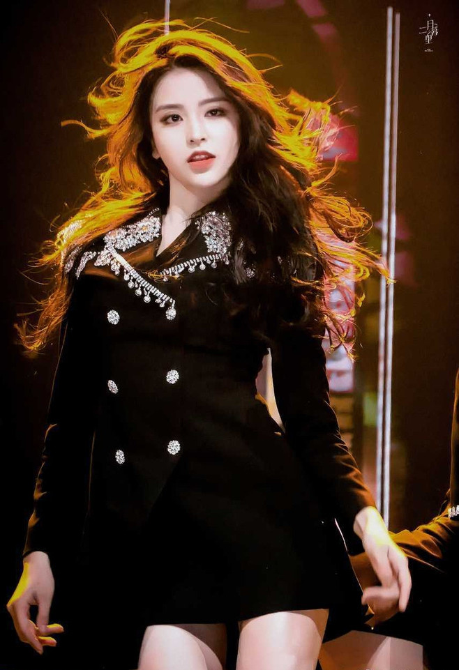 Khi thực tập sinh “Thanh Xuân Có Bạn 2” thành bạn cùng lớp, bạn muốn ngồi cùng bàn với ai? ảnh 18