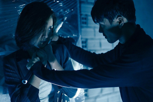 “Bằng Chứng Vô Hình“: Kịch bản không một cảnh thừa, đủ khiến khán giả nín thở suốt phim ảnh 3