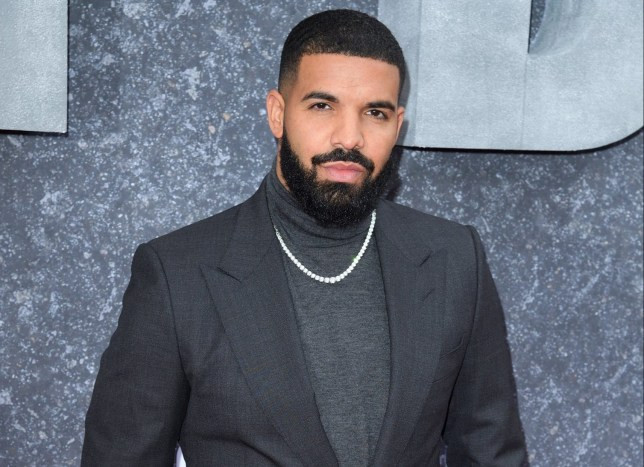Drake nhá hàng “Toosie Slide” trên Tik Tok khiến dân tình thi nhau “đổ ầm ầm” ảnh 4