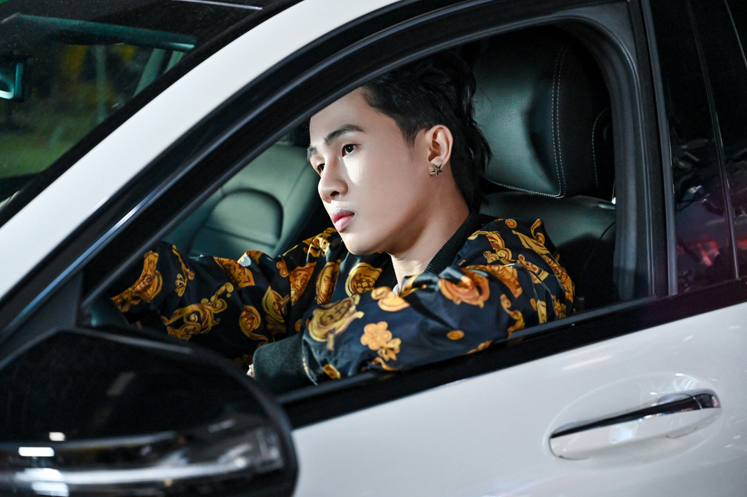 Đăng ảnh với caption chứa emoji ẩn ý, Jack ngầm thông báo thời gian comeback vào tháng 7? ảnh 2