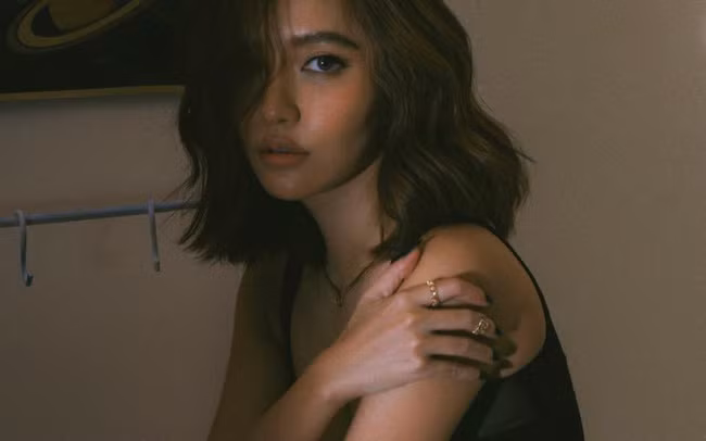 Dân tình soi được lý do khiến Bích Phương không muốn trả lời tin nhắn của người yêu cũ? ảnh 4