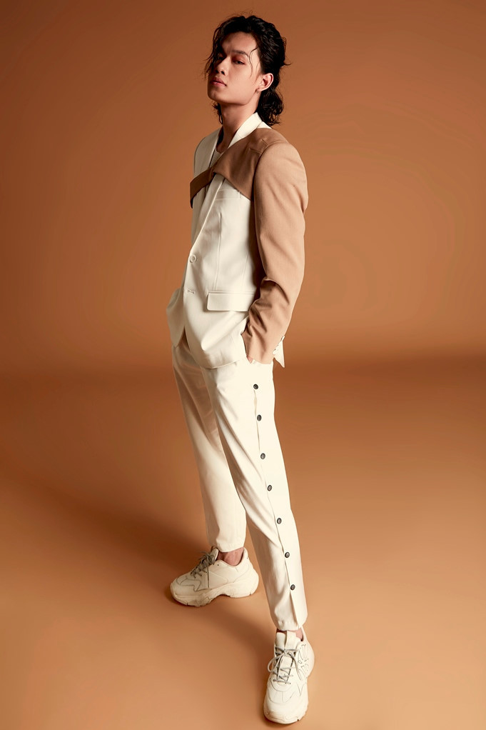 Đã xưng danh “dân chơi TikTok”, nhất định không thể không “follow” Quang Trung! ảnh 4