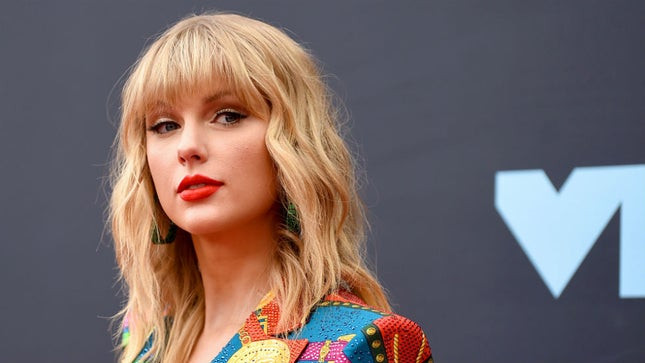 Taylor Swift tiết lộ nhật kí tự cách ly, hiến kế hàng tá việc thú vị để làm việc tại nhà ảnh 4