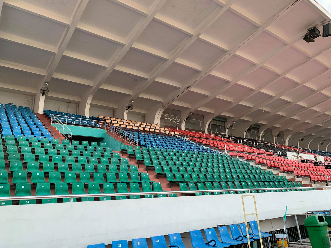 Cận cảnh sân Thống Nhất trước trận tranh Siêu Cup Quốc gia ảnh 6