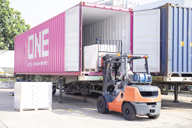 Lô sữa Vinamilk xuất cảng sang Trung Quốc, tin vui cho ngành sữa giữa đại dịch ảnh 11