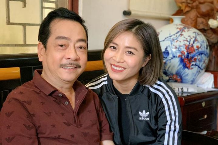 Showbiz 7/11: Phan Văn Đức và bạn gái hotgirl làm đám hỏi vào tháng sau ảnh 2