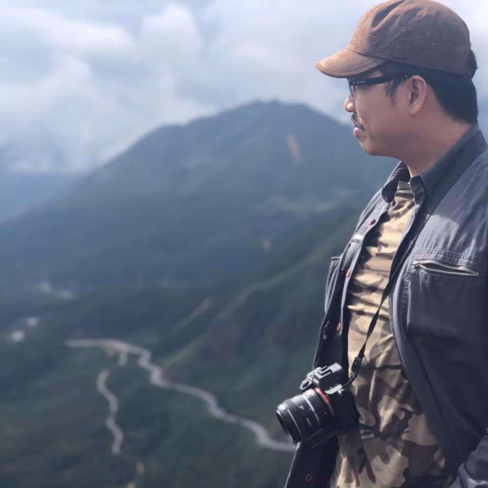 Showbiz 5/11: Đạo diễn Đỗ Đức Thành liên tục xin lỗi con gái vừa qua đời ảnh 1