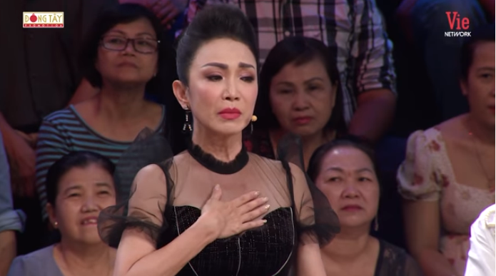 Vy Oanh khóc nghẹn nói lý do không bao giờ tổ chức sinh nhật ảnh 2