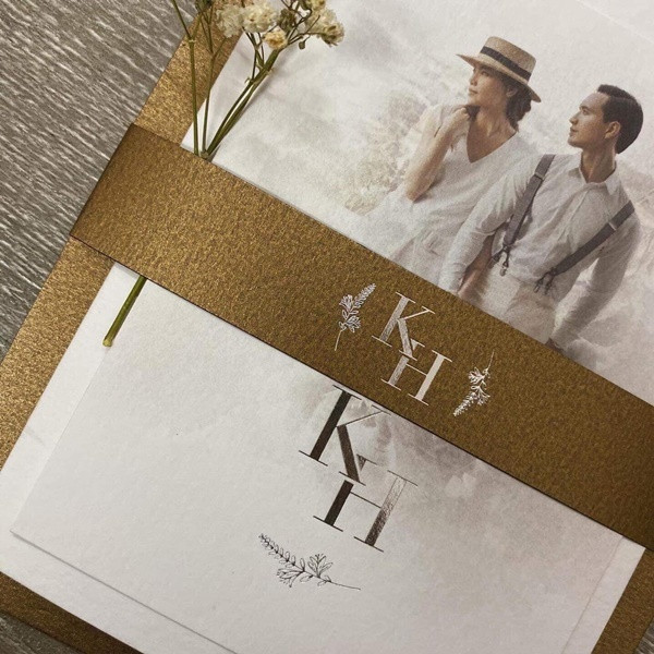 Lộ thiệp cưới của Hồ Ngọc Hà và Kim Lý? ảnh 1