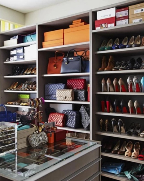 Cư dân mạng Malaysia lập nhóm Facebook “khoe giàu": Tưởng đáng chê, hóa ra ai cũng mê! ảnh 4