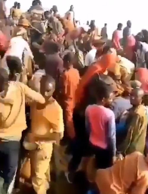 Chuyện “truy tìm kho báu” hóa ra có thật: Một ngọn núi đầy vàng vừa được phát hiện ở Congo ảnh 1