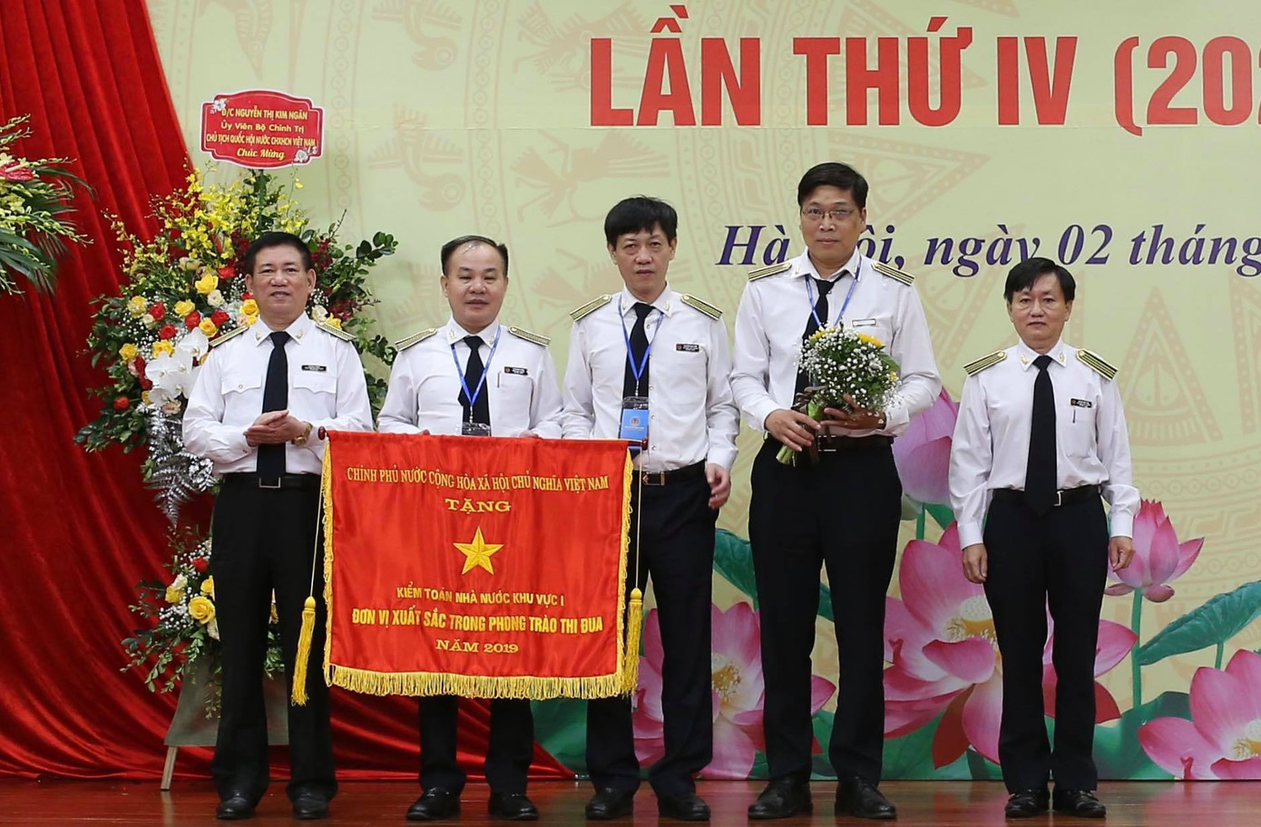 Thi đua yêu nước, bảo vệ vững chắc nền tài chính quốc gia ảnh 2