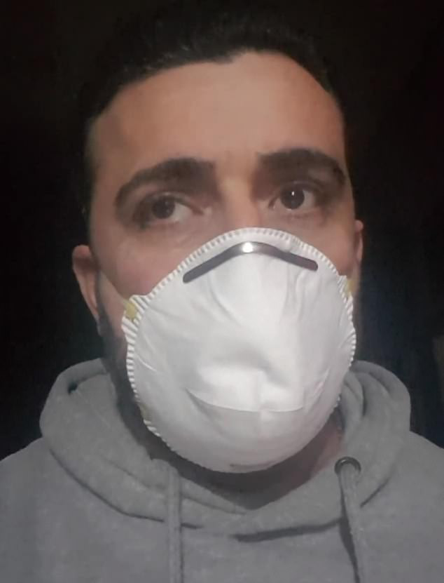 Nam diễn viên Ý bị mắc kẹt trong nhà cùng chị gái chết do Covid-19 ảnh 2