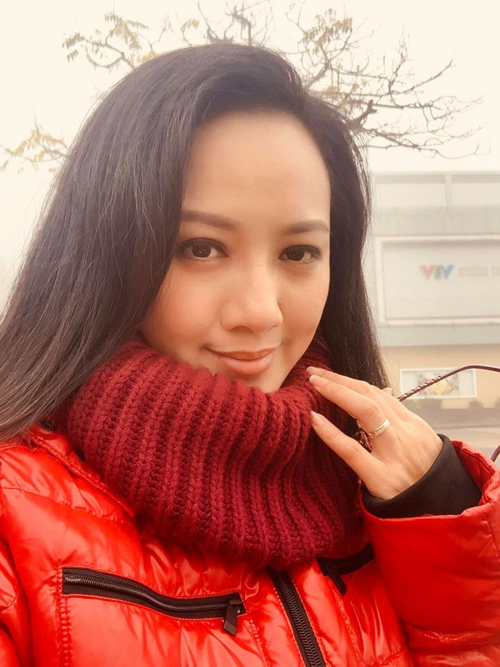 Nhan sắc đời thực trẻ trung bất ngờ của BTV Hoài Anh ở tuổi 40 ảnh 5